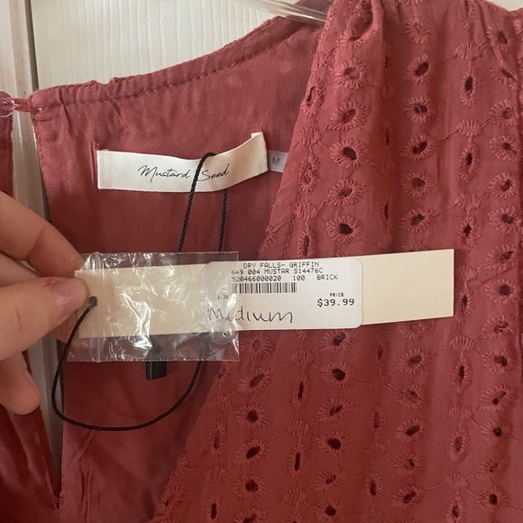 Brick colored eyelet mini dress. Size medium. NWT - Picture 2 of 4